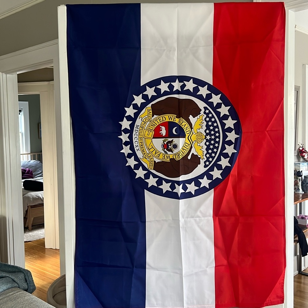 NWOT - Missouri State Flag , 3 ft by 5 ft